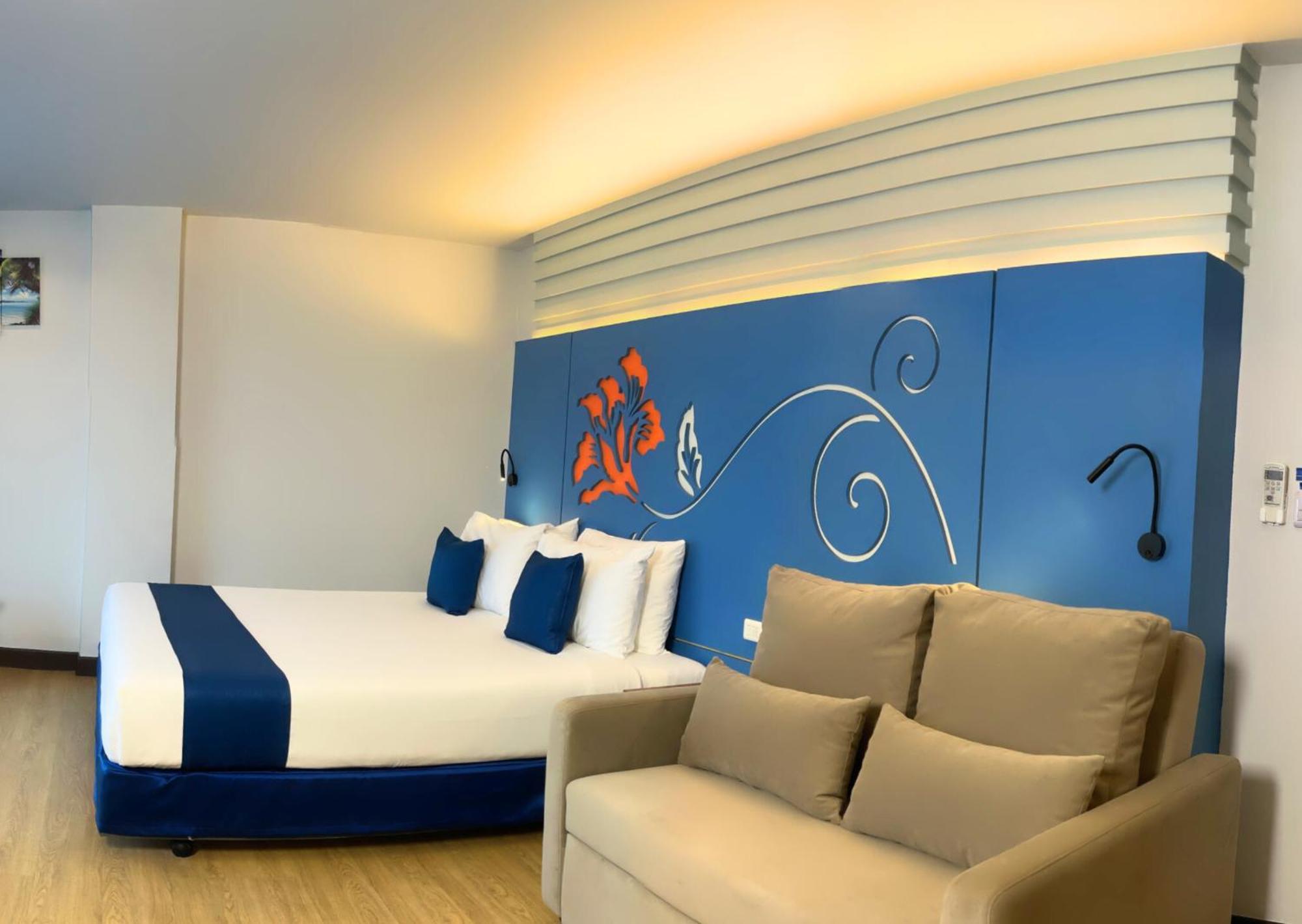 Days Inn By Wyndham Patong Beach Exterior foto
