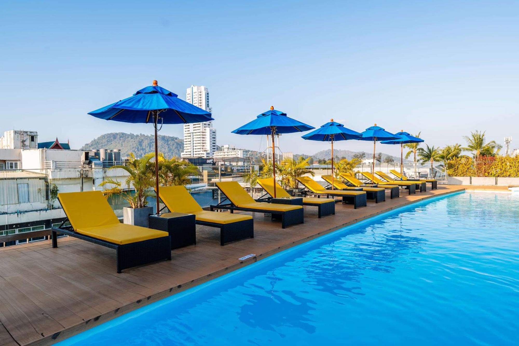 Days Inn By Wyndham Patong Beach Exterior foto