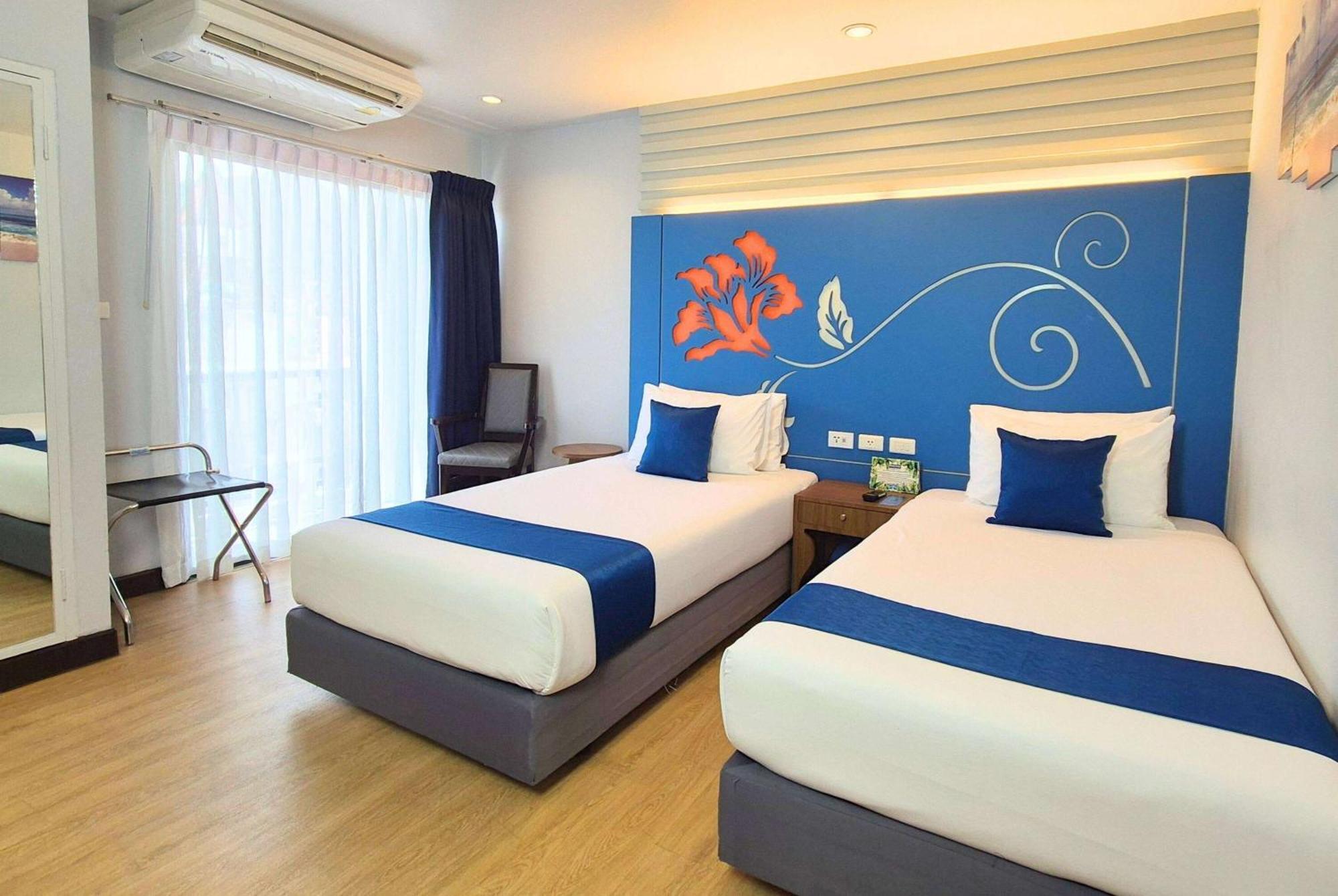 Days Inn By Wyndham Patong Beach Exterior foto