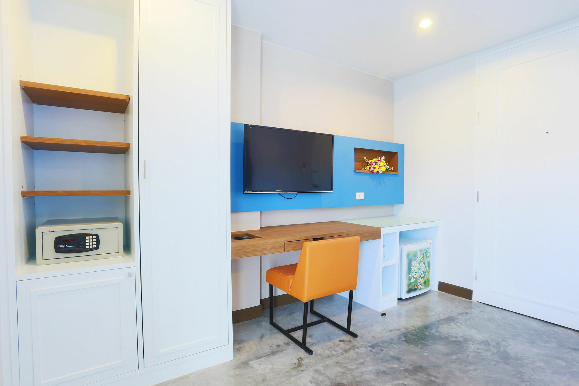 Days Inn By Wyndham Patong Beach Exterior foto